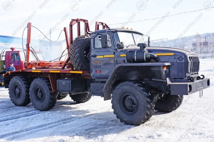 Лесовоз Урал М 5557-60 без ГМ 1