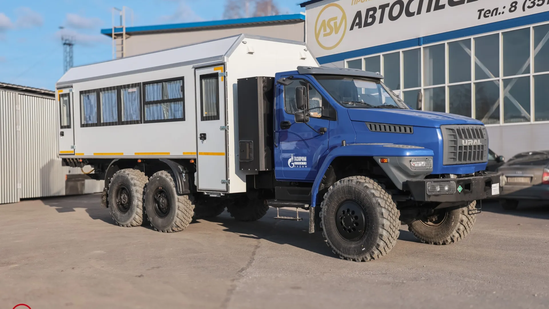 Вахтовый автобус на газовом шасси Урал 4320-18, 26 мест 0