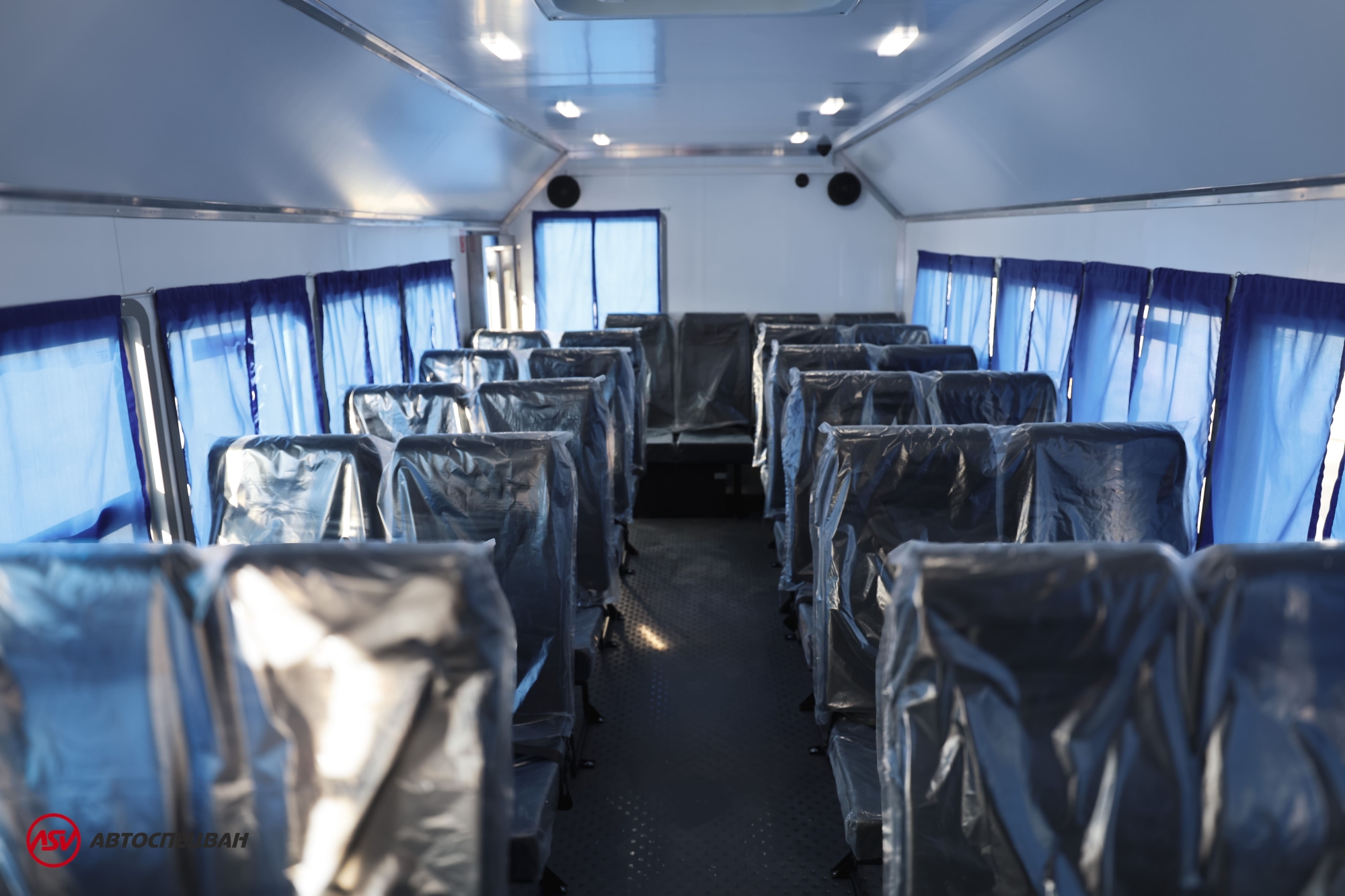 Вахтовый автобус на газовом шасси Урал 4320-18, 26 мест 2
