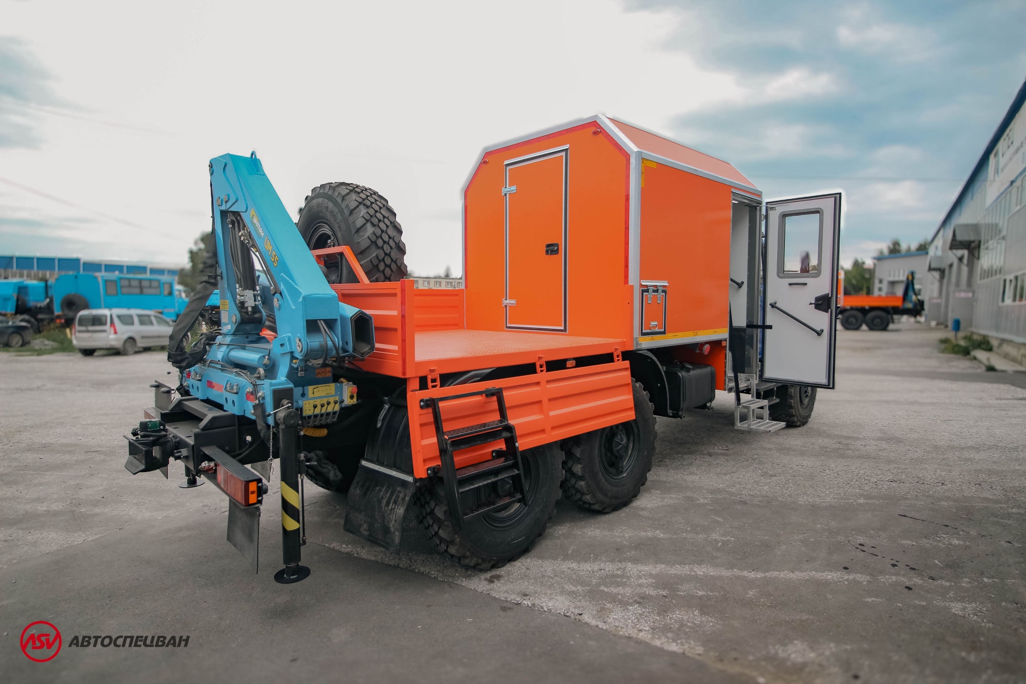 Агрегат для ремонта и обслуживания качалок АРОК УРАЛ NEXT 4320-6952-72(Е5) с КМУ ИМ-55 3