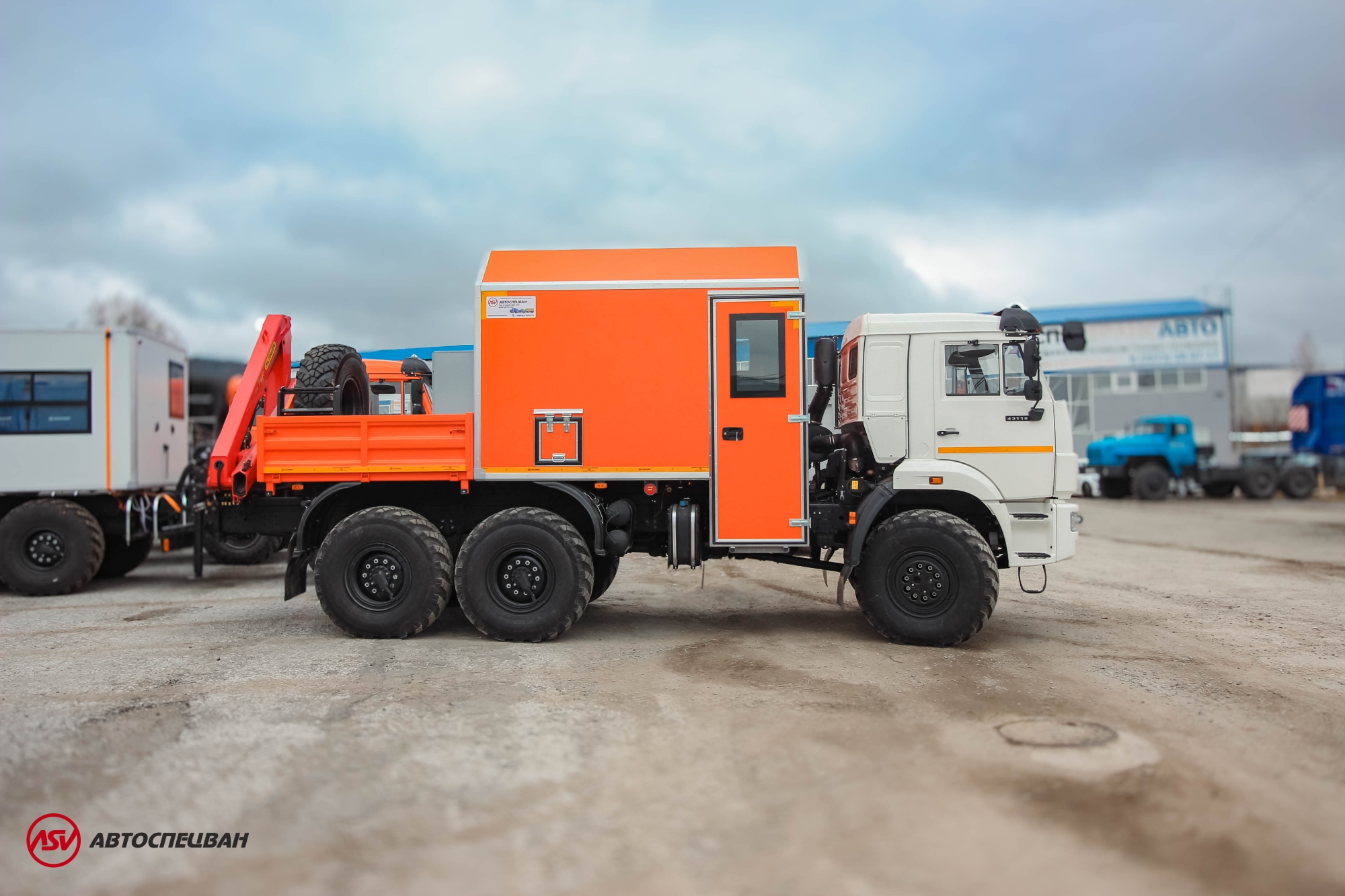 Агрегат наземного ремонта водоводов АНРВ КАМАЗ 43118-3027-50 с КМУ Palfinger 6500 4