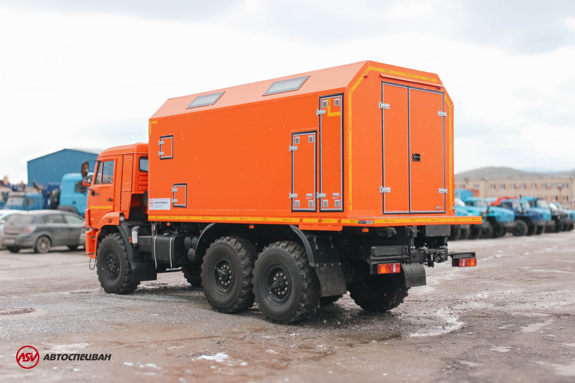 Передвижная мастерская ПАРМ КамАЗ 43118-3027-50 с токарным станком 2