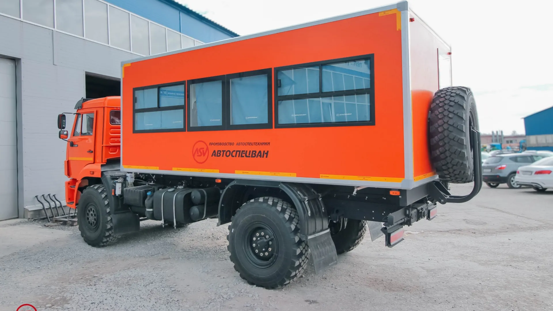 Вахтовый автобус КАМАЗ 43502-3036-66, 20 мест 3