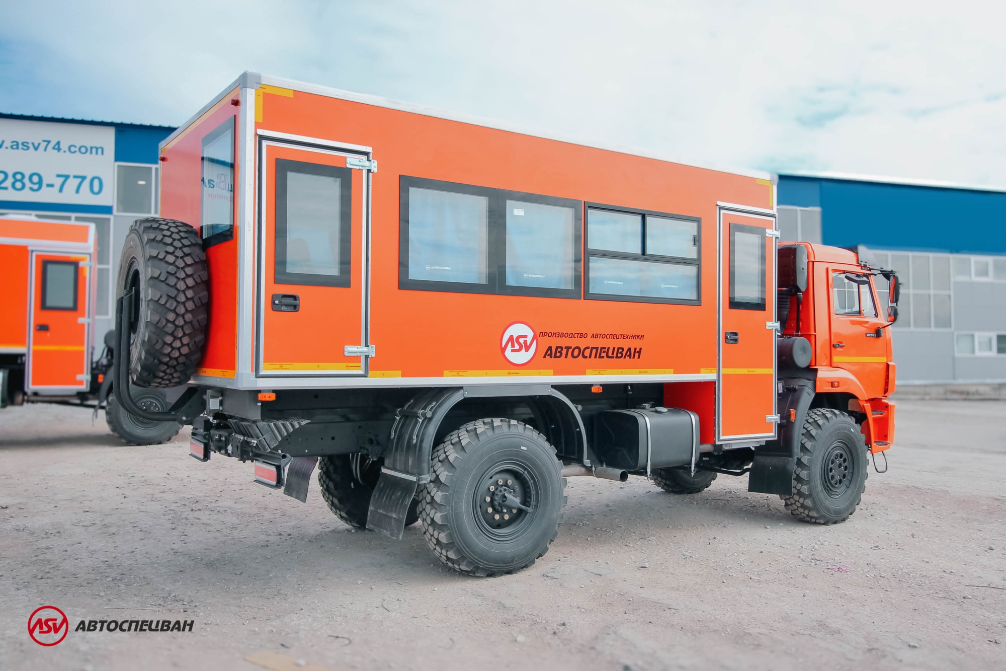 Вахтовый автобус КАМАЗ 43502-3036-66, 20 мест 4