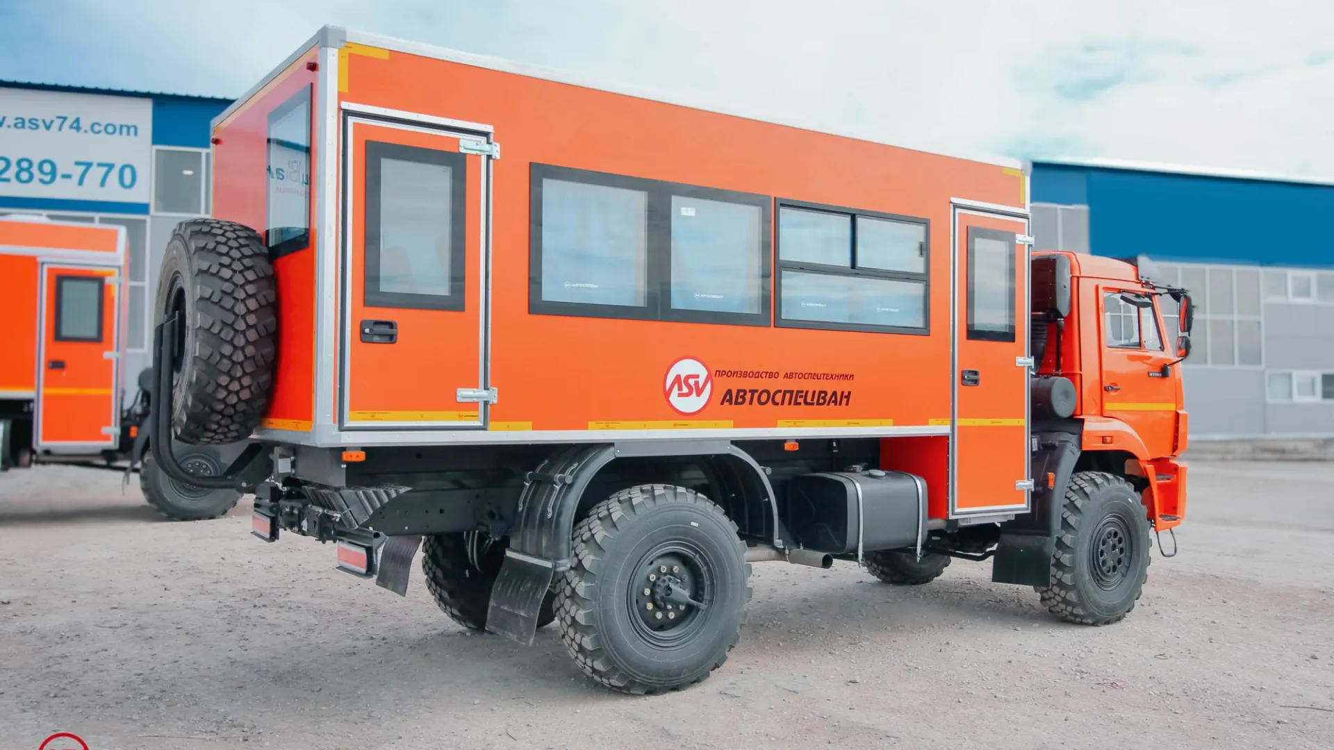 Вахтовый автобус КАМАЗ 43502-3036-66, 20 мест 4