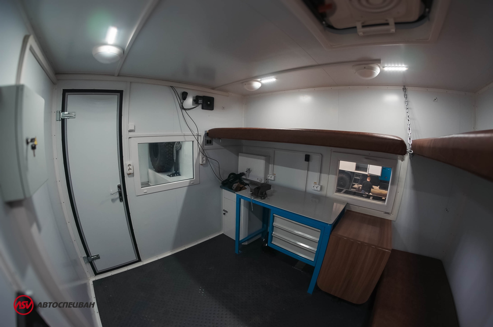 Лаборатория исследование скважин АИС (3 спальных места) 6