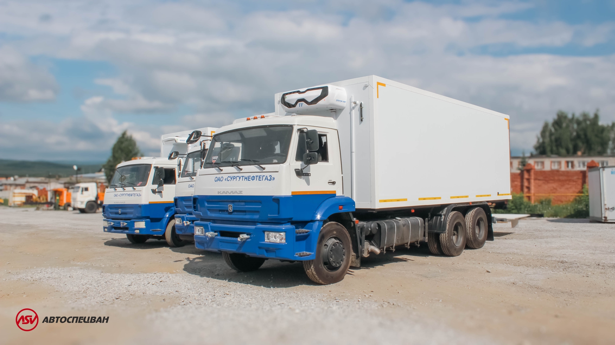 Изотермический фургон КамАЗ 65115-3094-19 с ХОУ и гидробортом 5