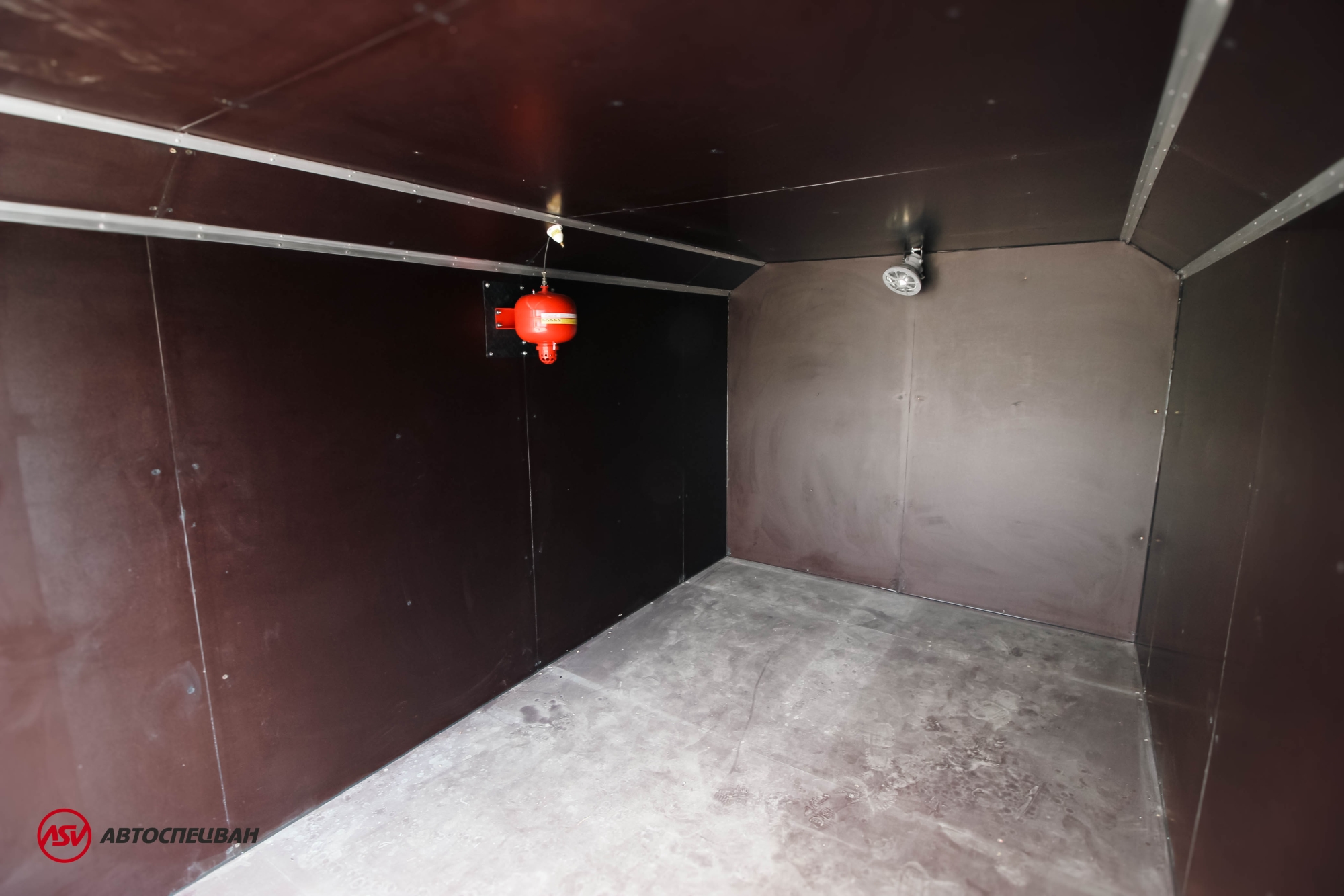 Автомобиль для взрывчатых веществ КамАЗ-43118-3027-50 5