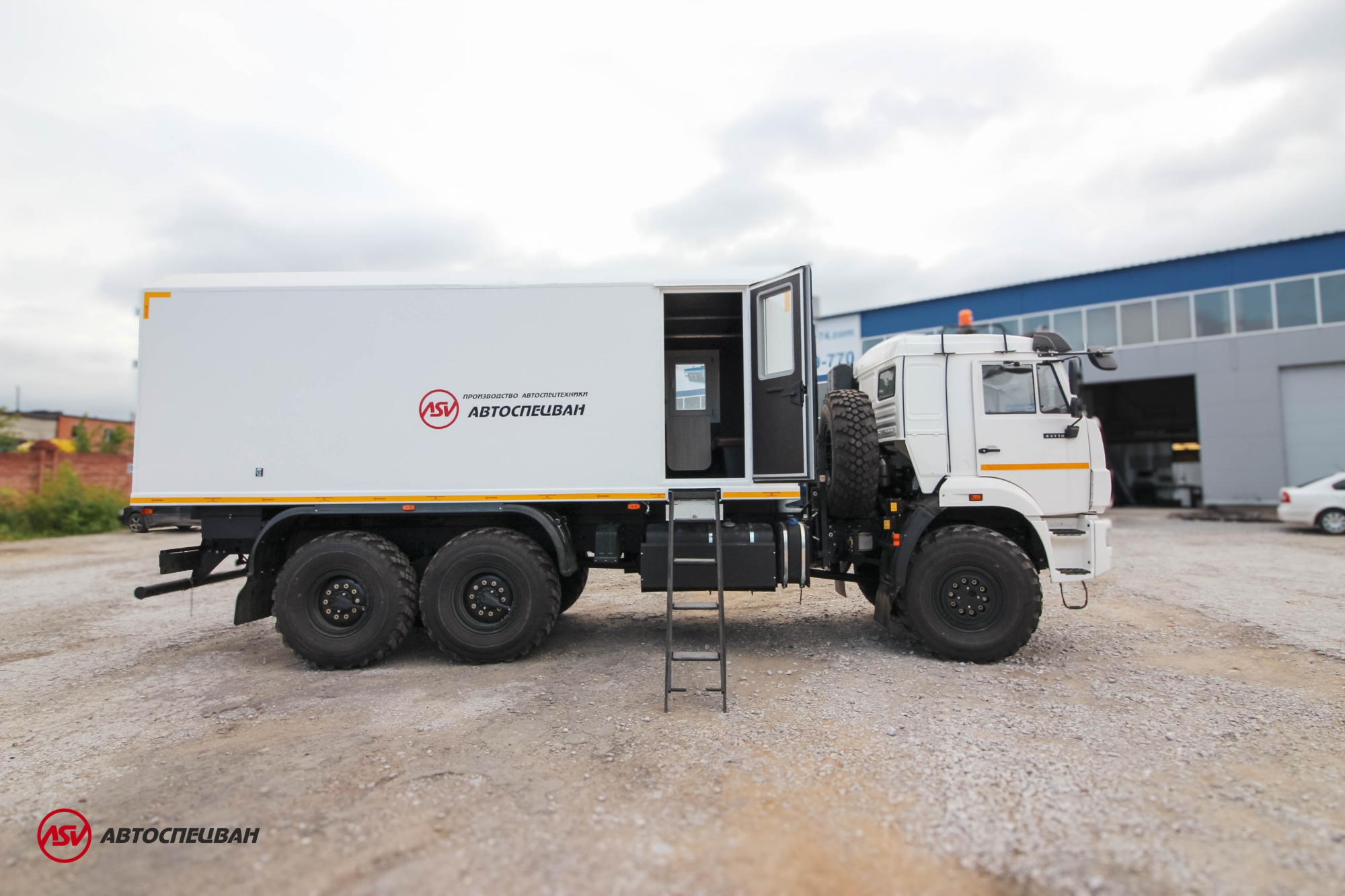 Автомобиль для взрывчатых веществ КамАЗ-43118-3027-50 10