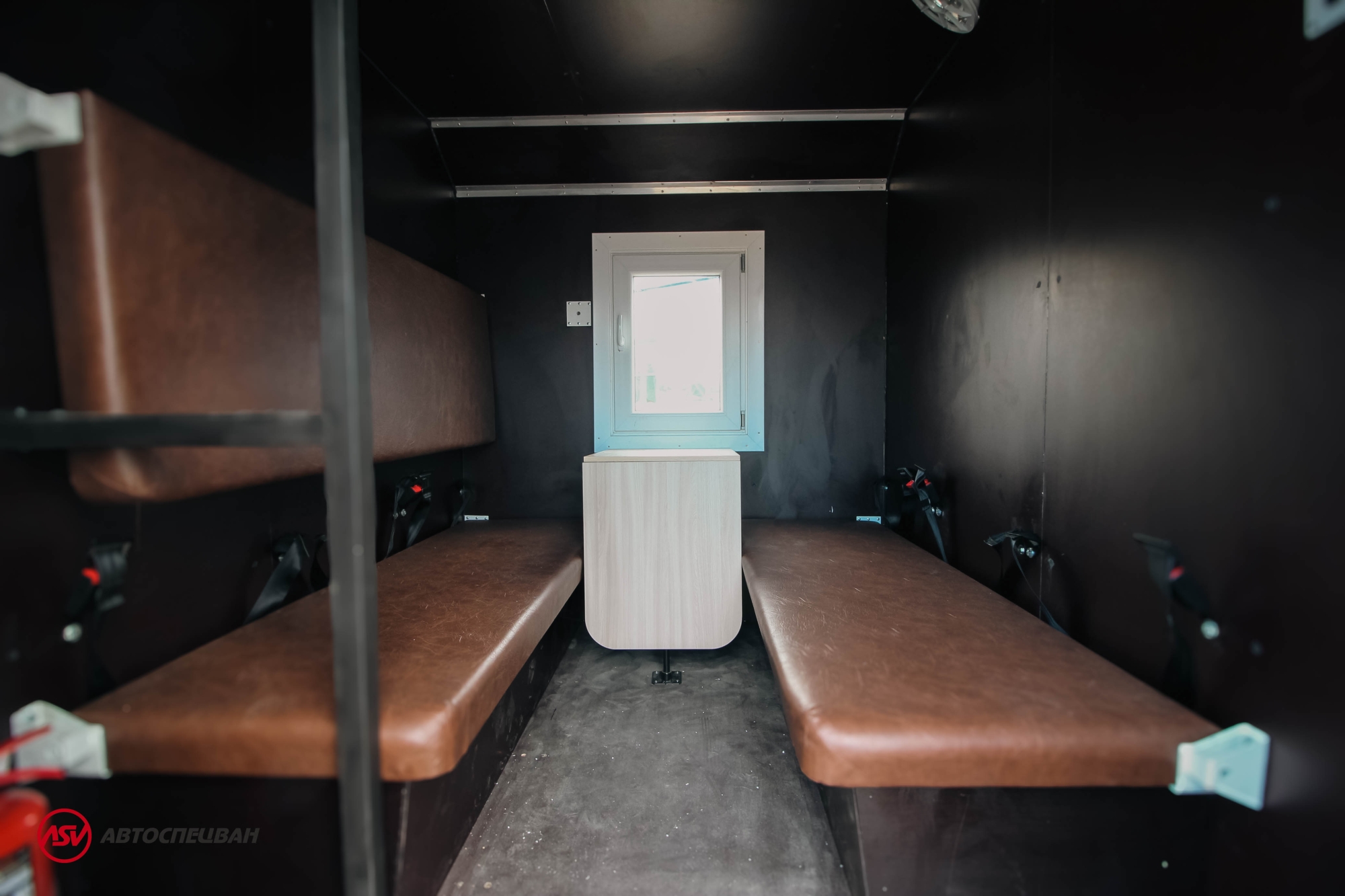 Автомобиль для взрывчатых веществ КамАЗ-43118-3027-50 12