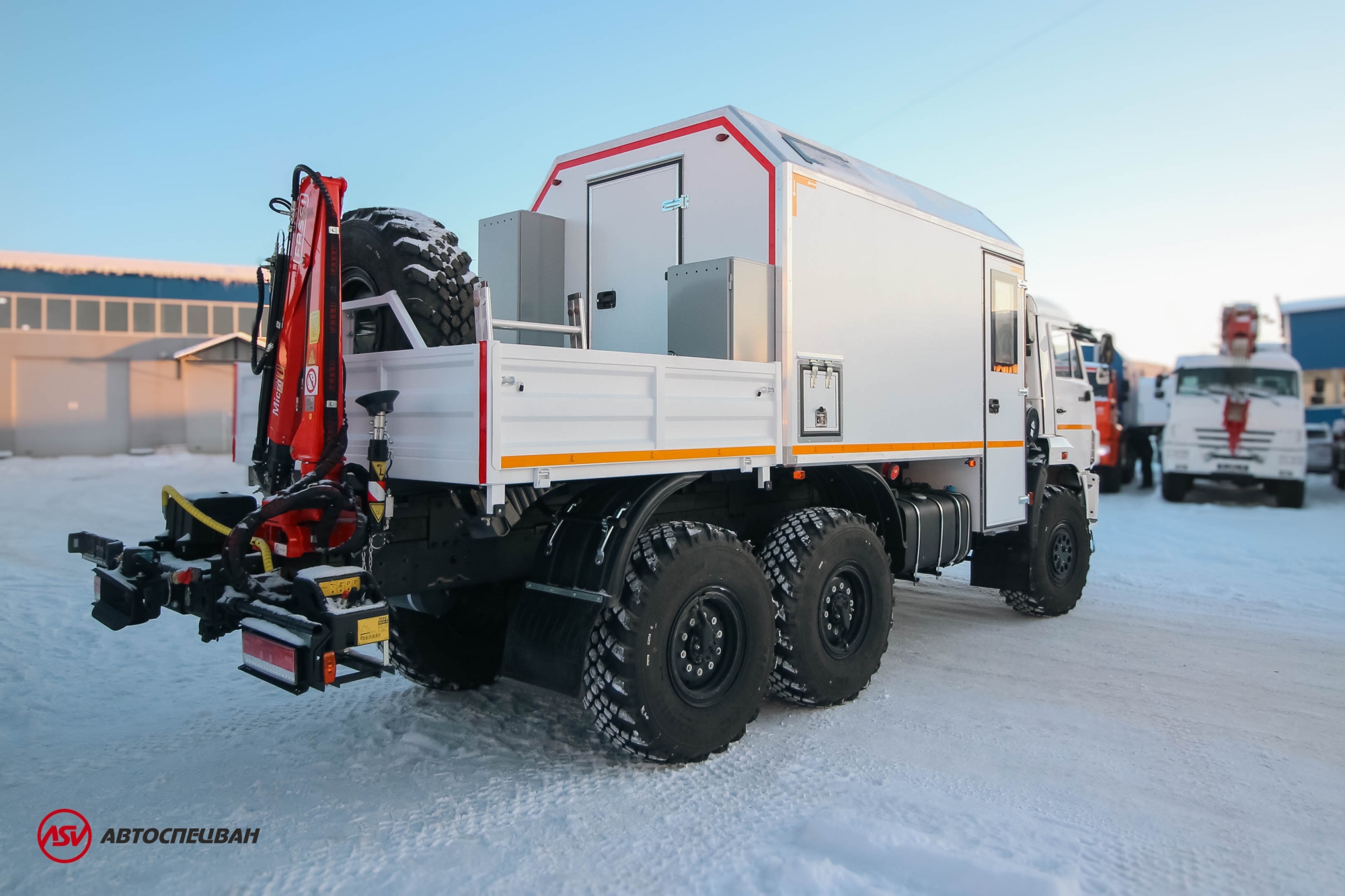 Агрегат ремонта и обслуживания качалок Камаз 43118-3027-50 с КМУ Fassi M20A.12 1