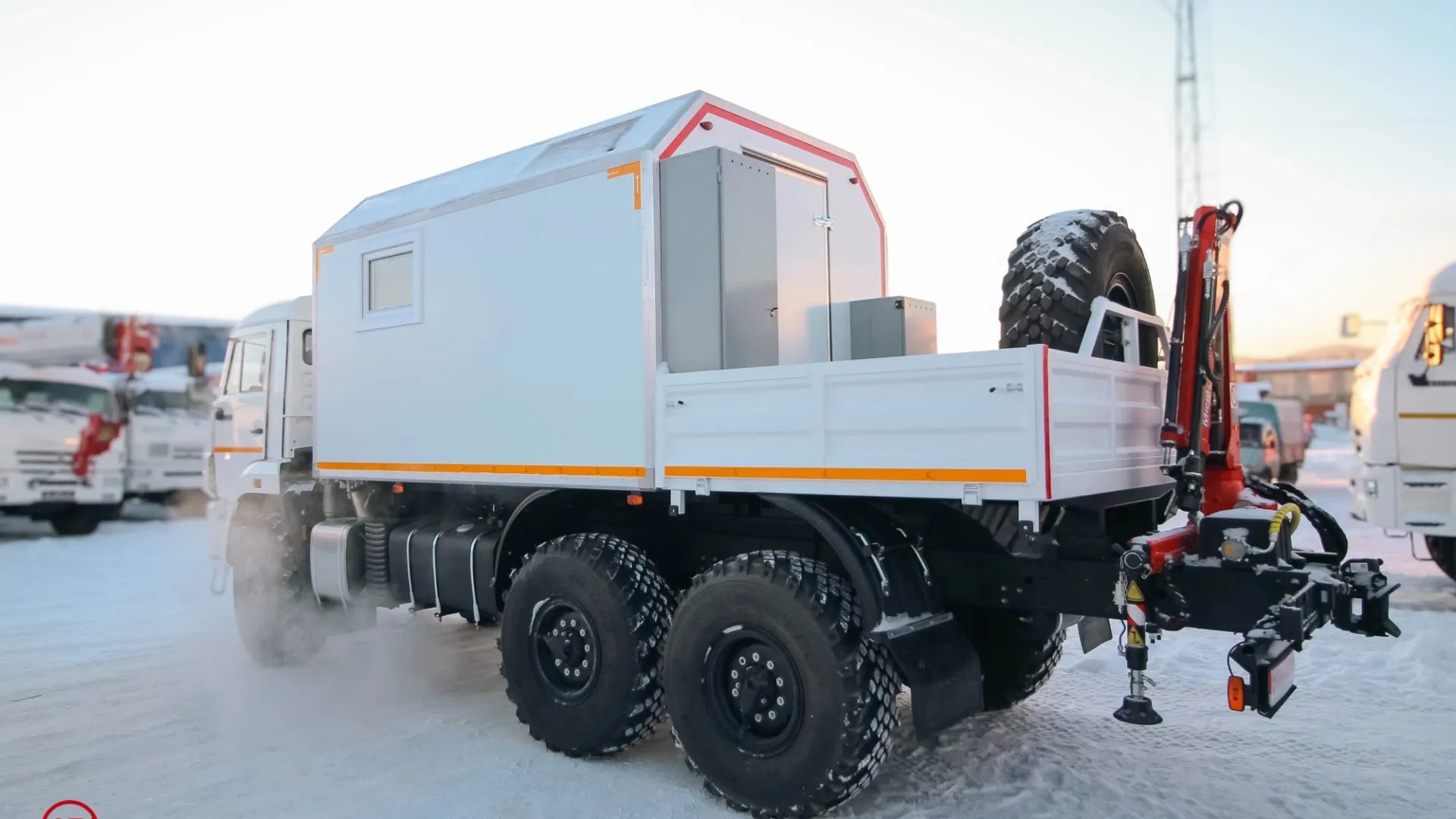 Агрегат ремонта и обслуживания качалок Камаз 43118-3027-50 с КМУ Fassi M20A.12 5