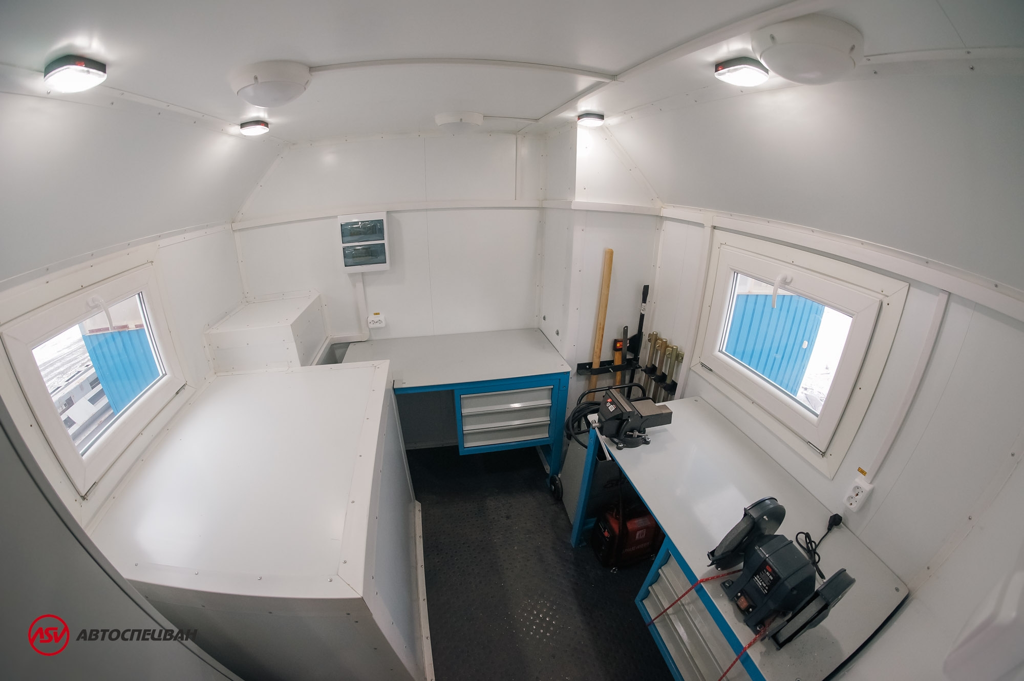 Передвижная мастерская ПАРМ Урал NEXT с КМУ 3