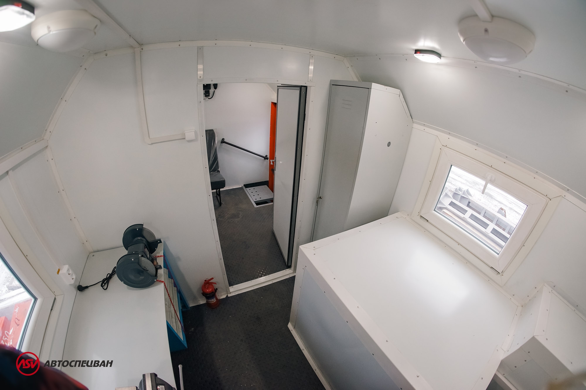 Передвижная мастерская ПАРМ Урал NEXT с КМУ 4