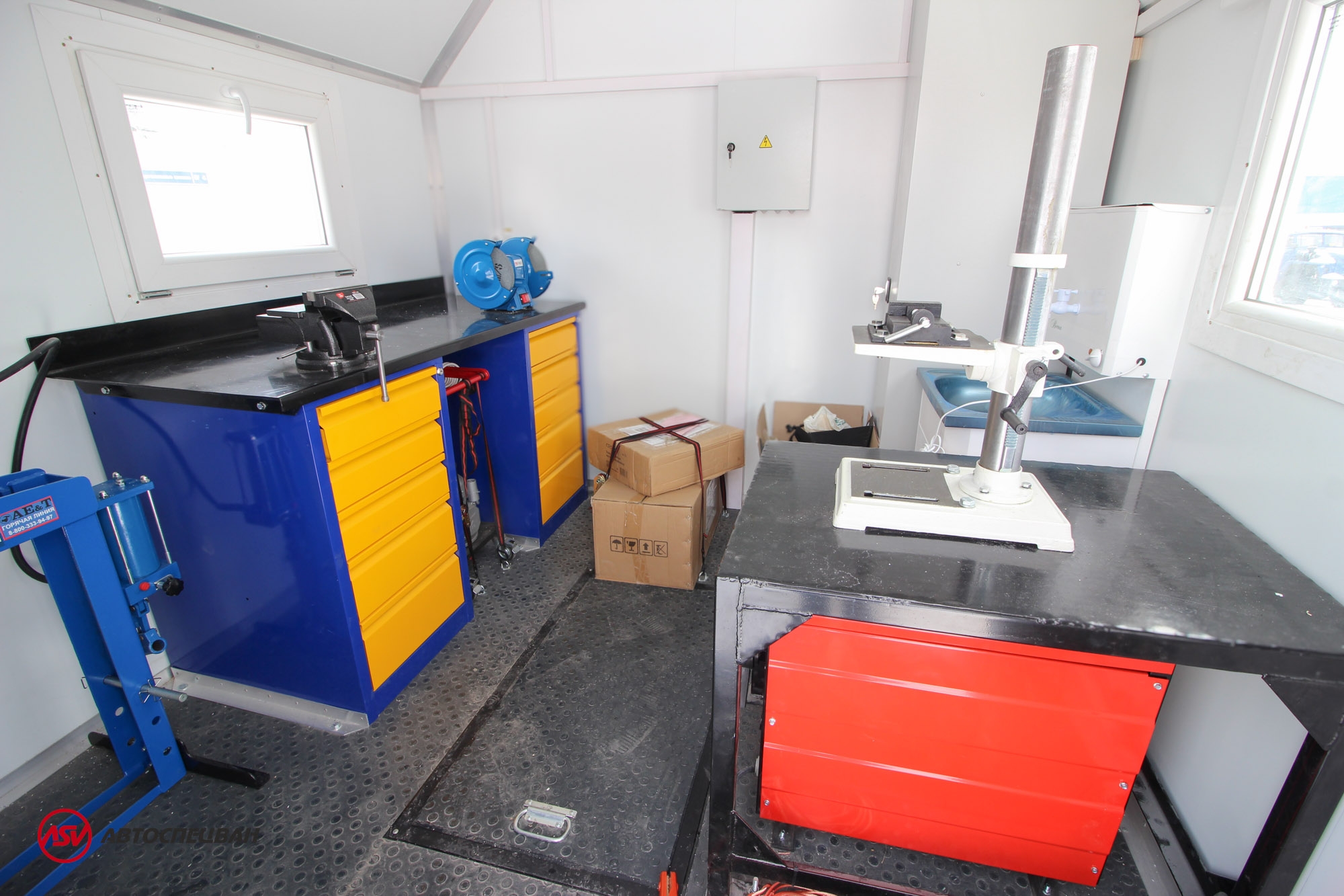 Передвижная мастерская ПАРМ УРАЛ NEXT 4320-6952-73(Е5) с отсеком для перевозки людей 7