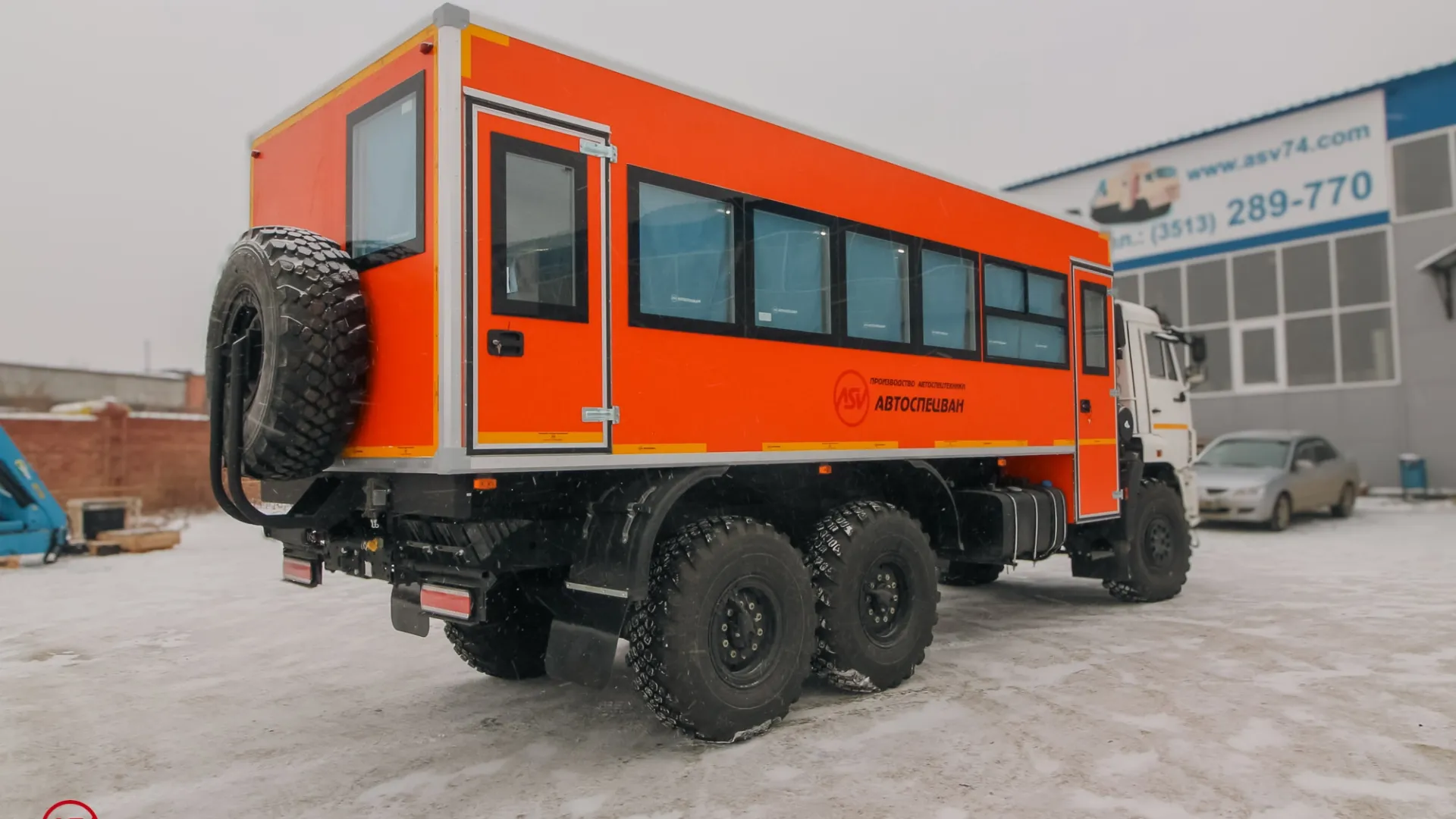 Вахтовый автобус КАМАЗ 43118-3027-50, 28 мест 2