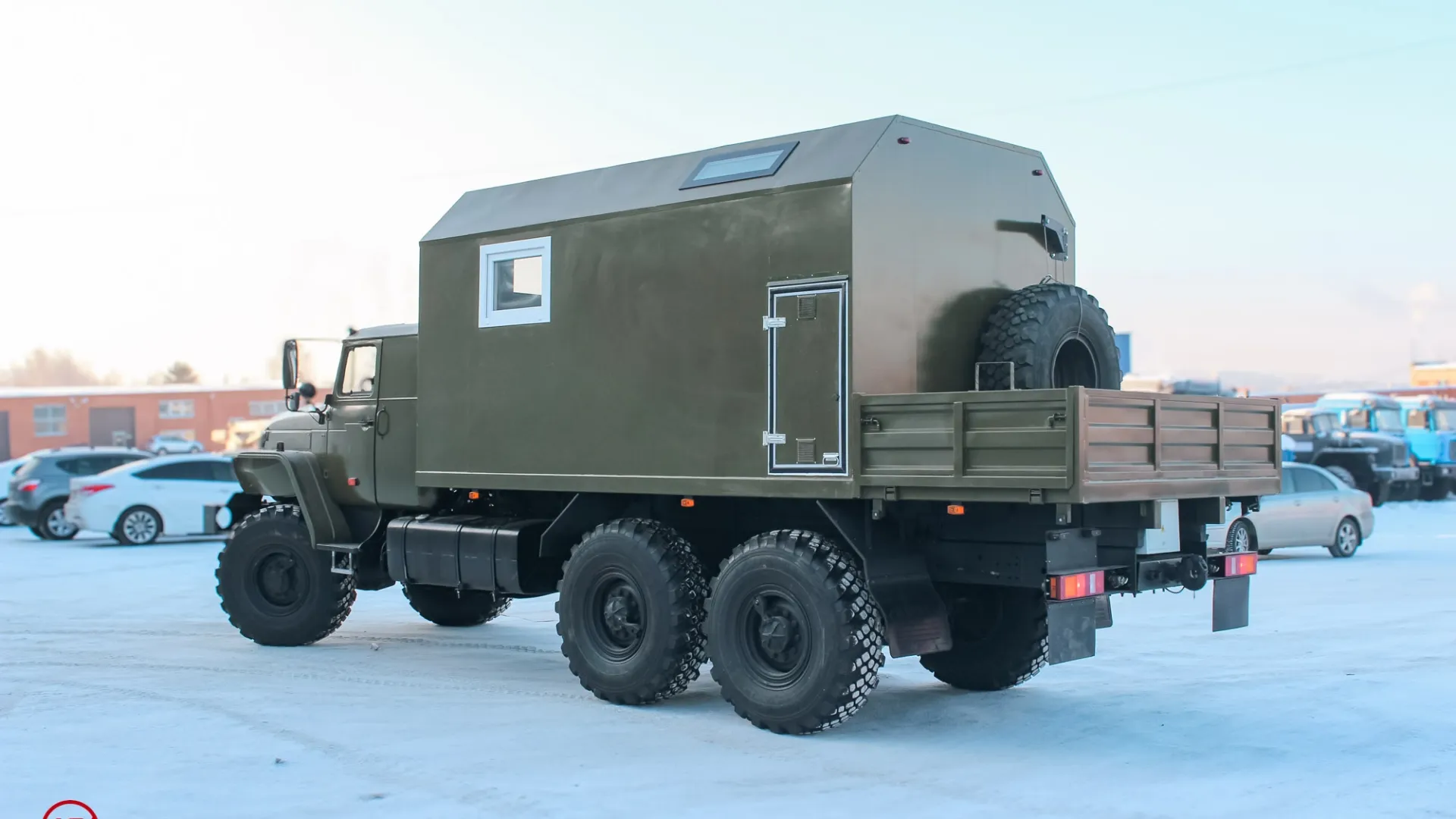 Передвижная мастерская ПАРМ АСВ7721G1-20 Урал 4320-1912-60Е5 с жилым отсеком 2