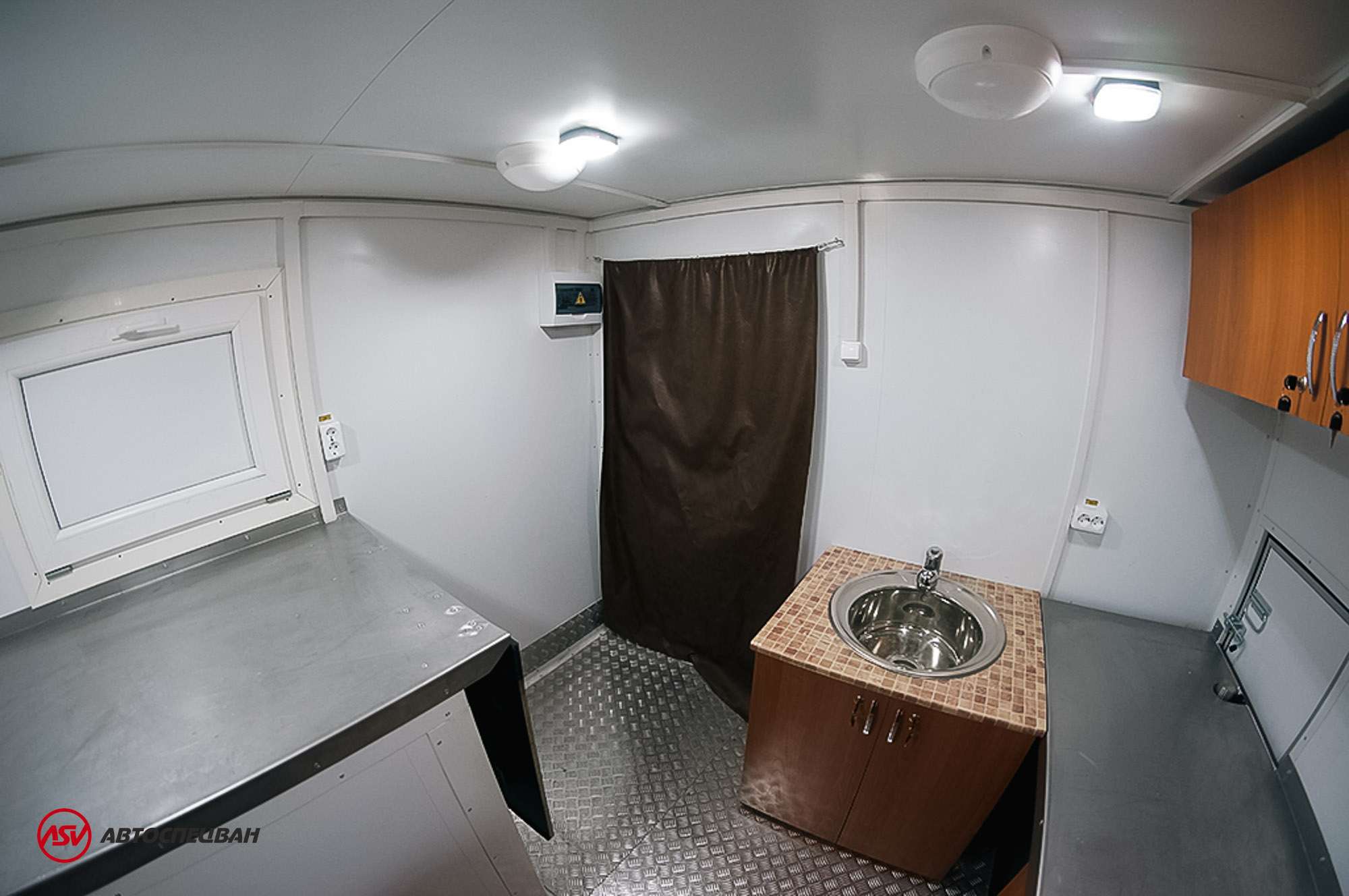 Передвижная проявочная лаборатория КамАЗ 43502 10