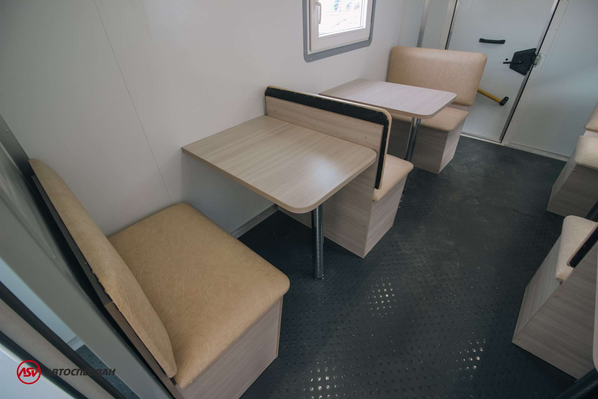 Передвижная столовая (12 мест) на шасси Камаз 43502-66 4