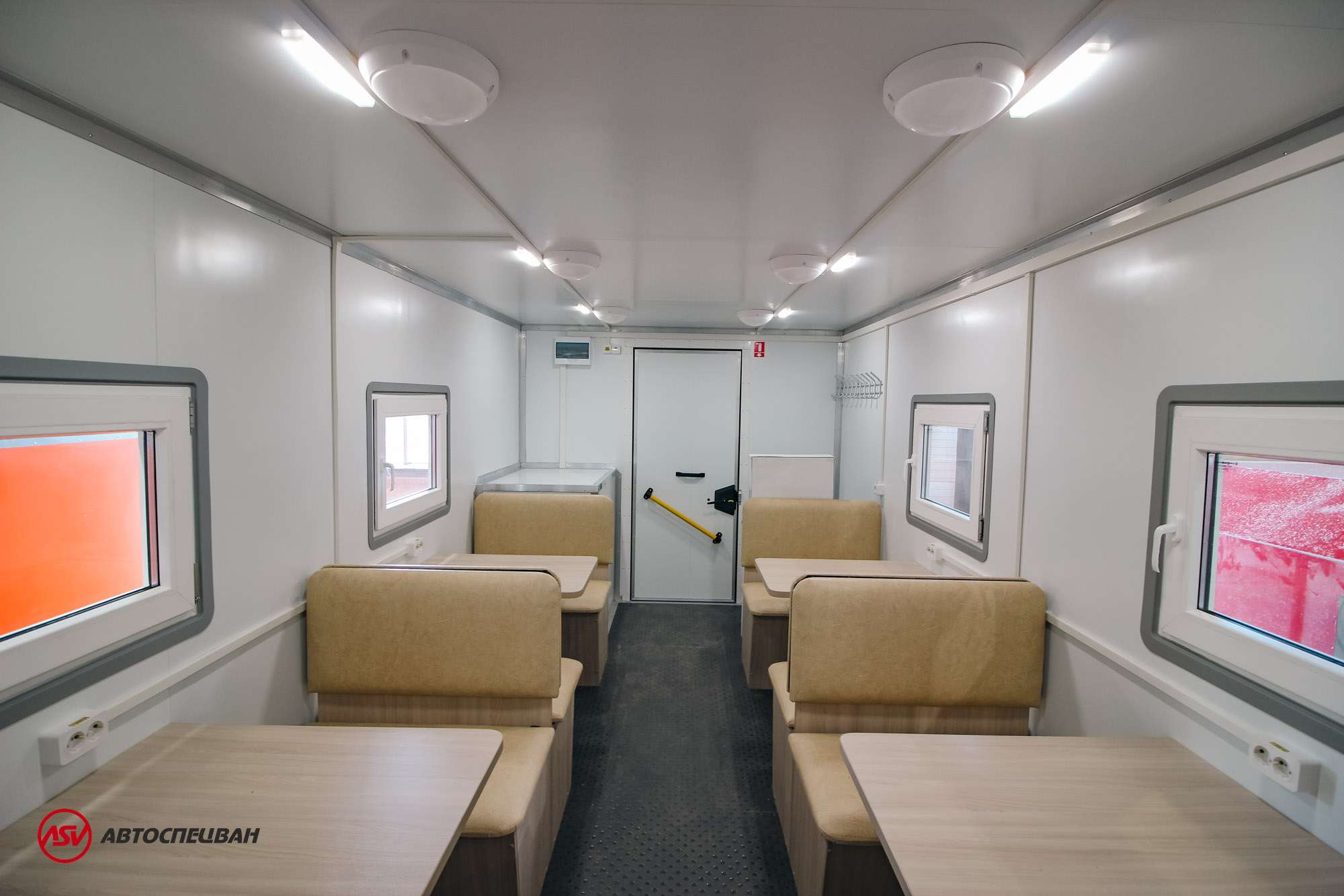 Передвижная столовая (16 мест) на шасси КамАЗ 43118-50 9