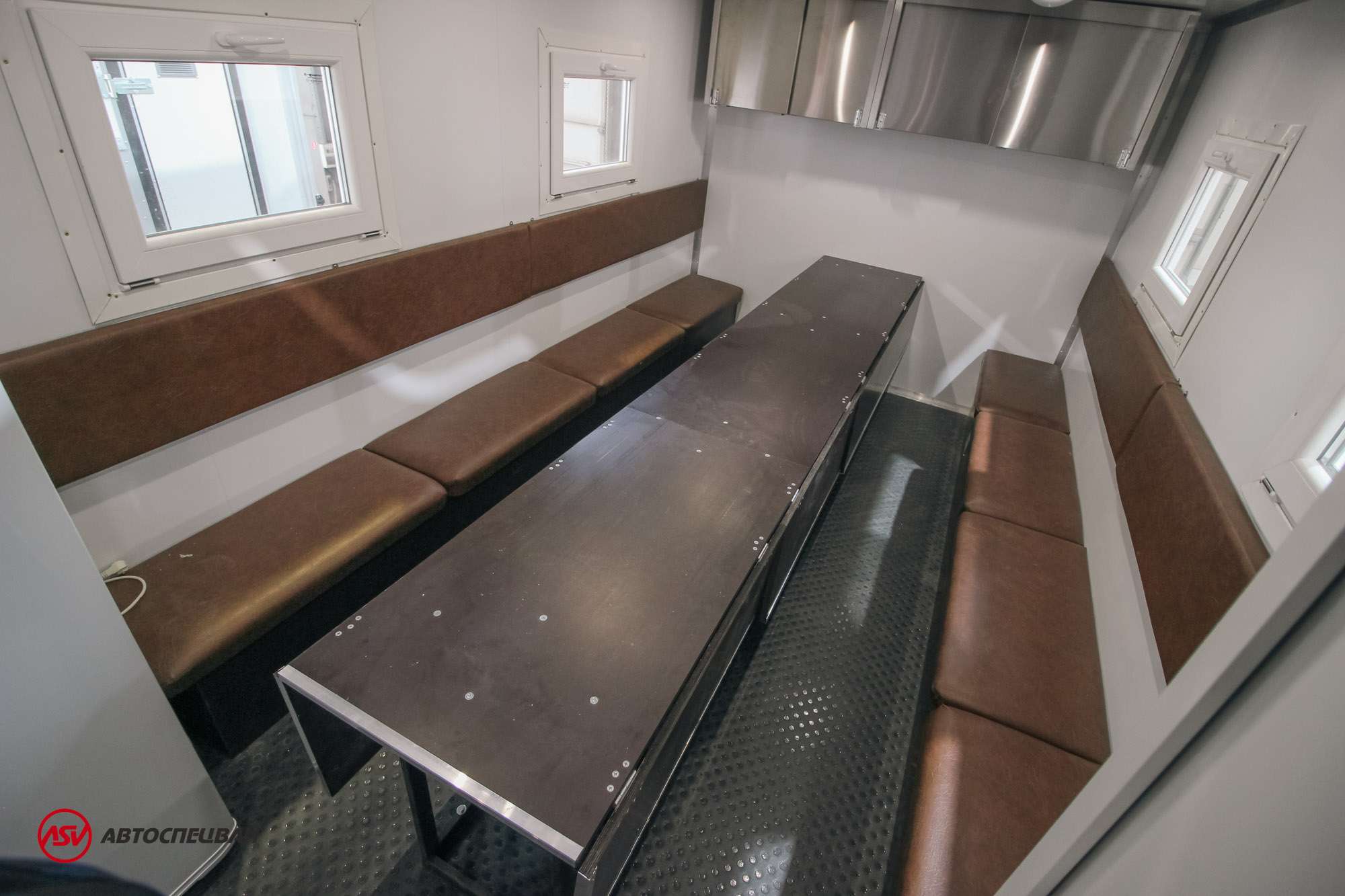 Передвижная столовая (16 мест) на шасси КамАЗ 43118-3027-50 2