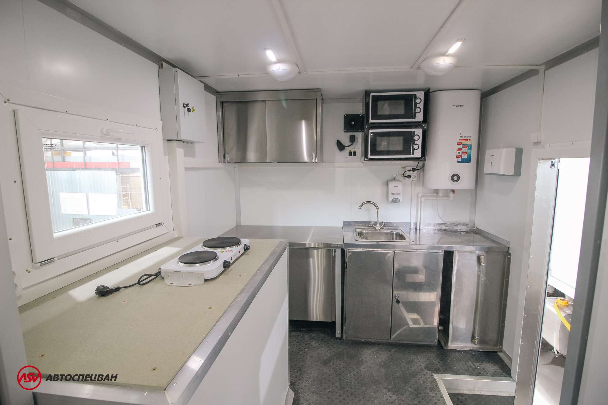Передвижная столовая (16 мест) на шасси КамАЗ 43118-3027-50 4