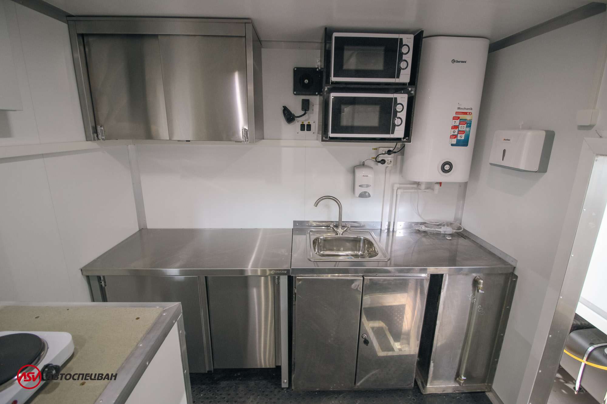 Передвижная столовая (16 мест) на шасси КамАЗ 43118-3027-50 3