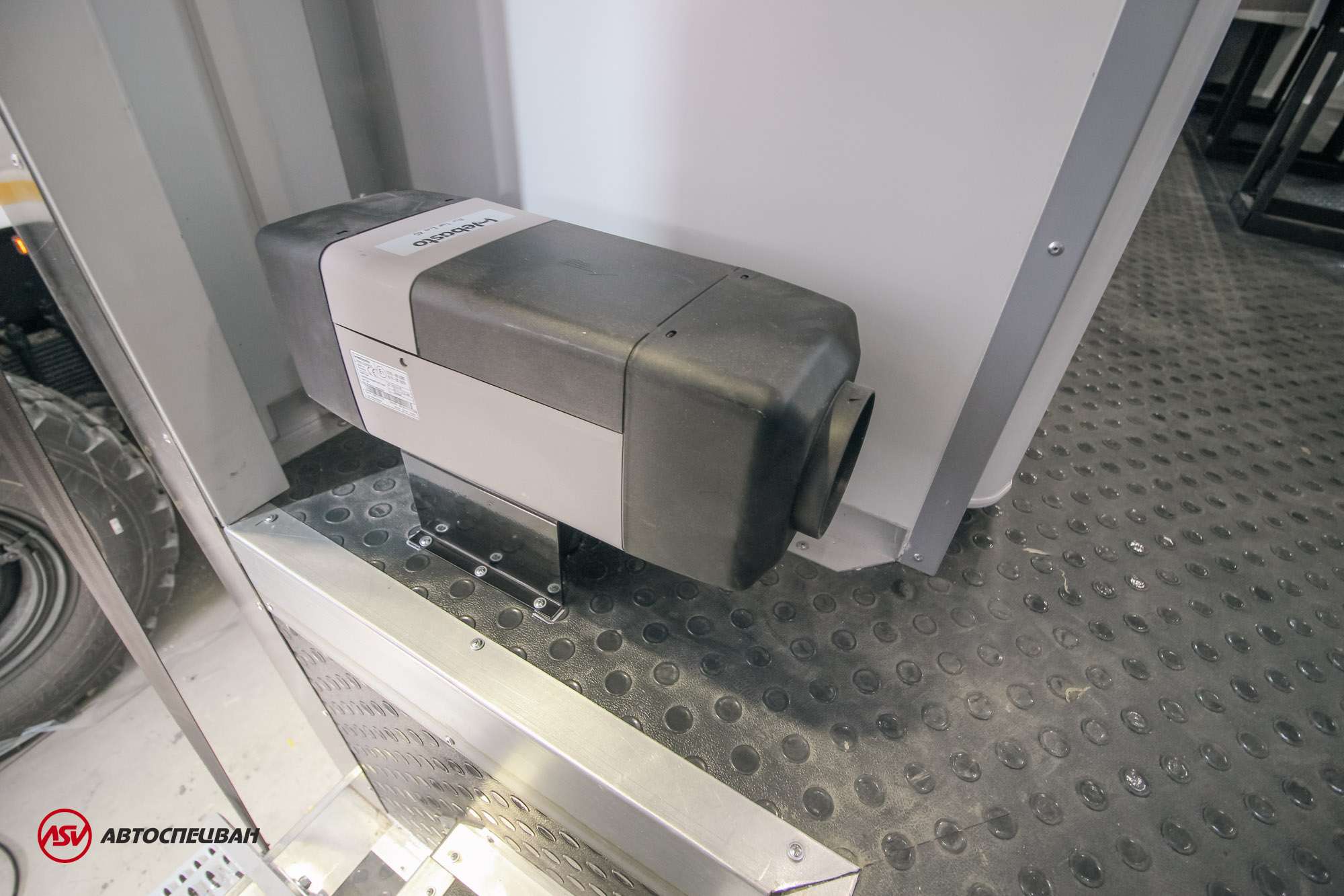 Передвижная столовая (16 мест) на шасси КамАЗ 43118-3027-50 6