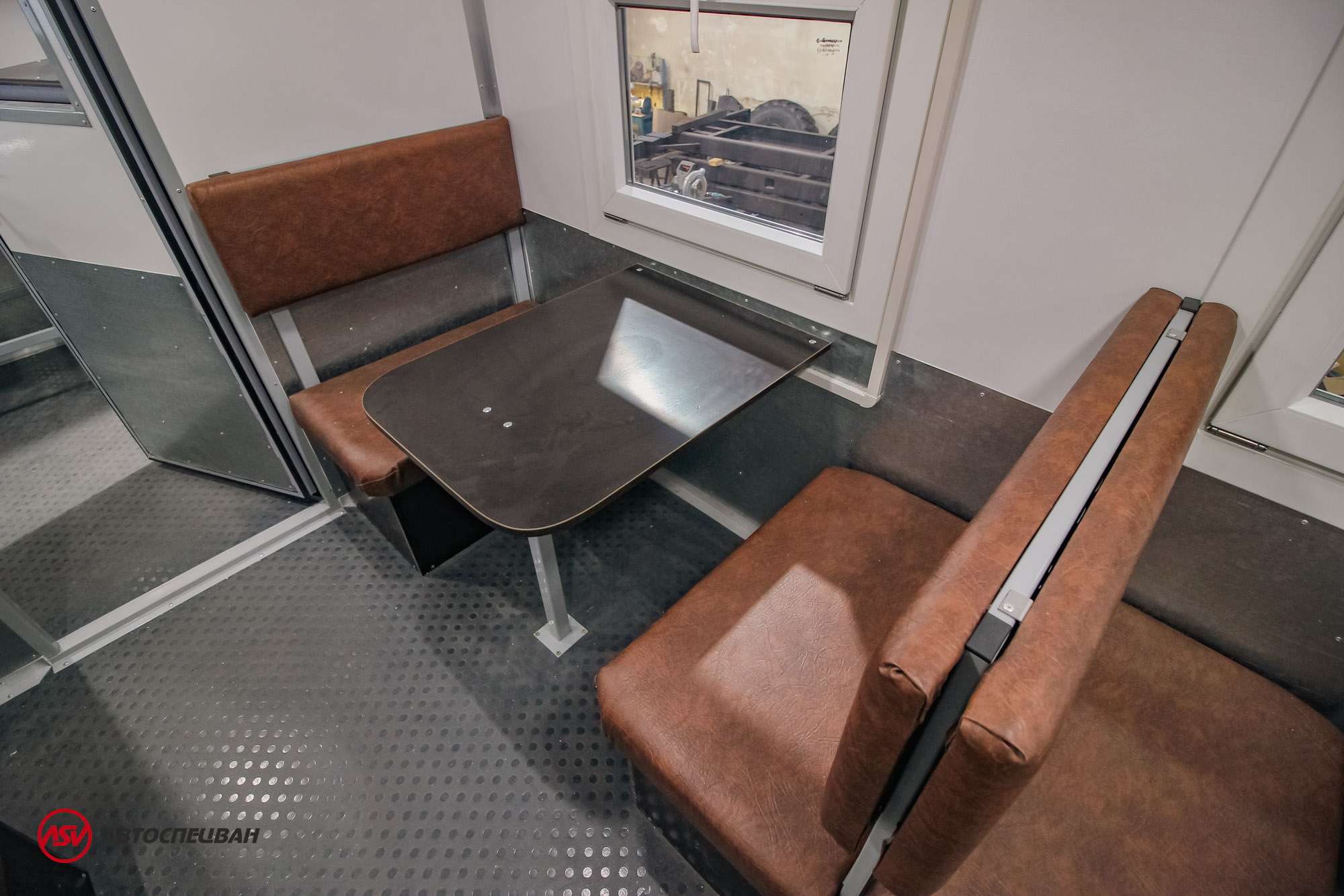 Передвижная столовая (14 мест) на шасси КамАЗ 43118-3027-50 12