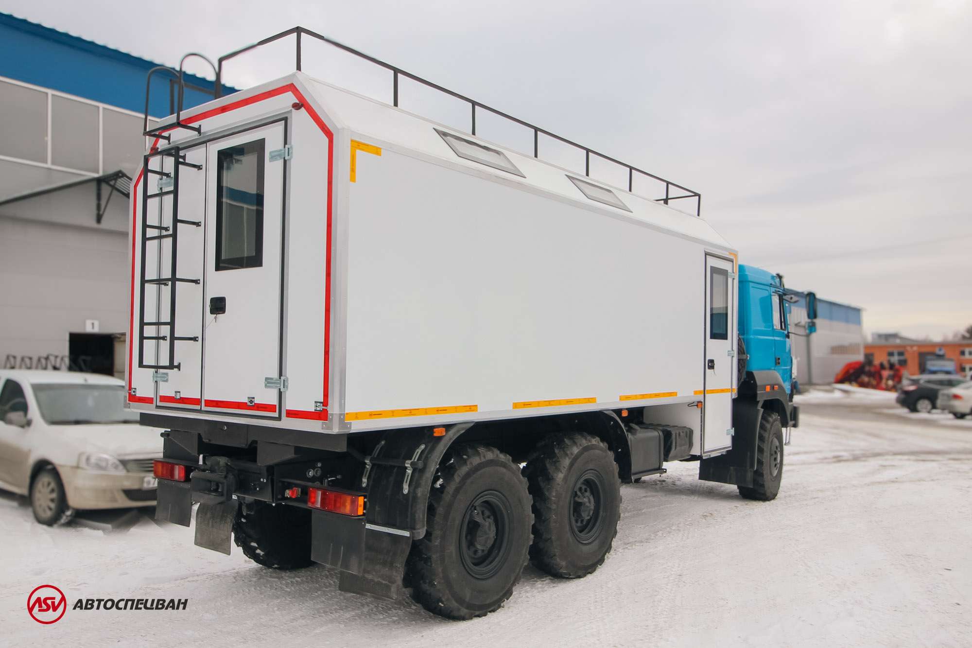 Транспортно-бытовой автомобиль ТБМ Урал 4320-4972-80Е5 2