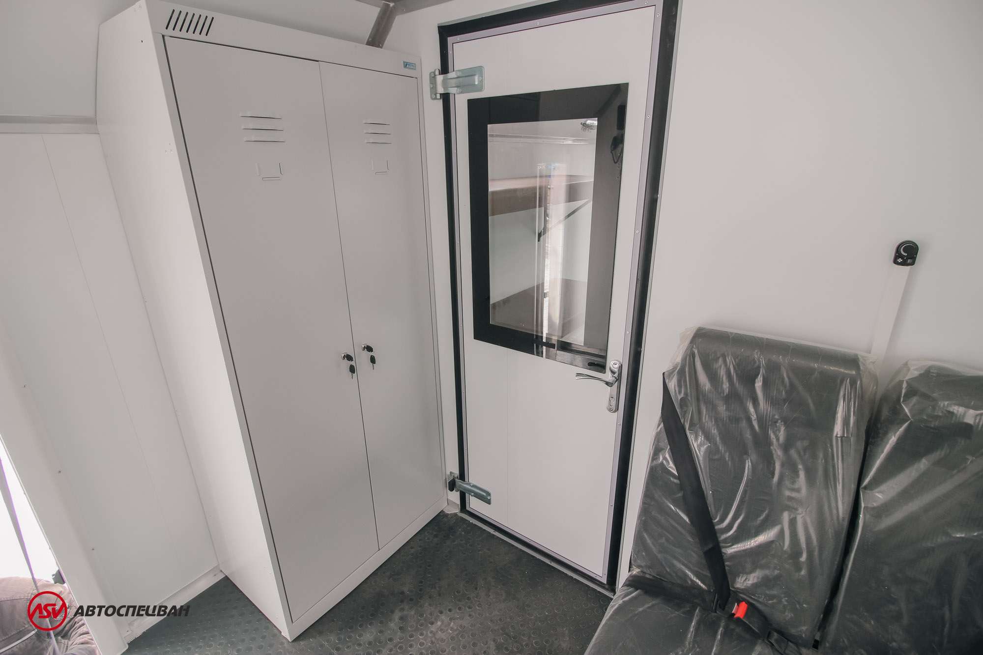 Транспортно-бытовой автомобиль ТБМ Урал 4320-4972-80Е5 5