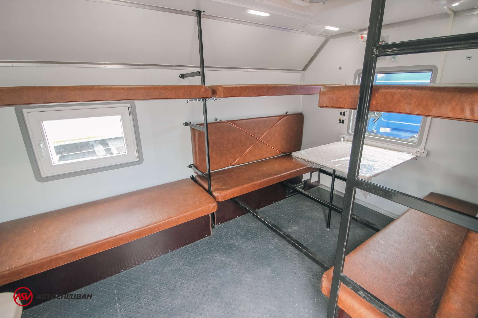 Транспортно-бытовой автомобиль ТБМ Урал 4320-4972-80 9