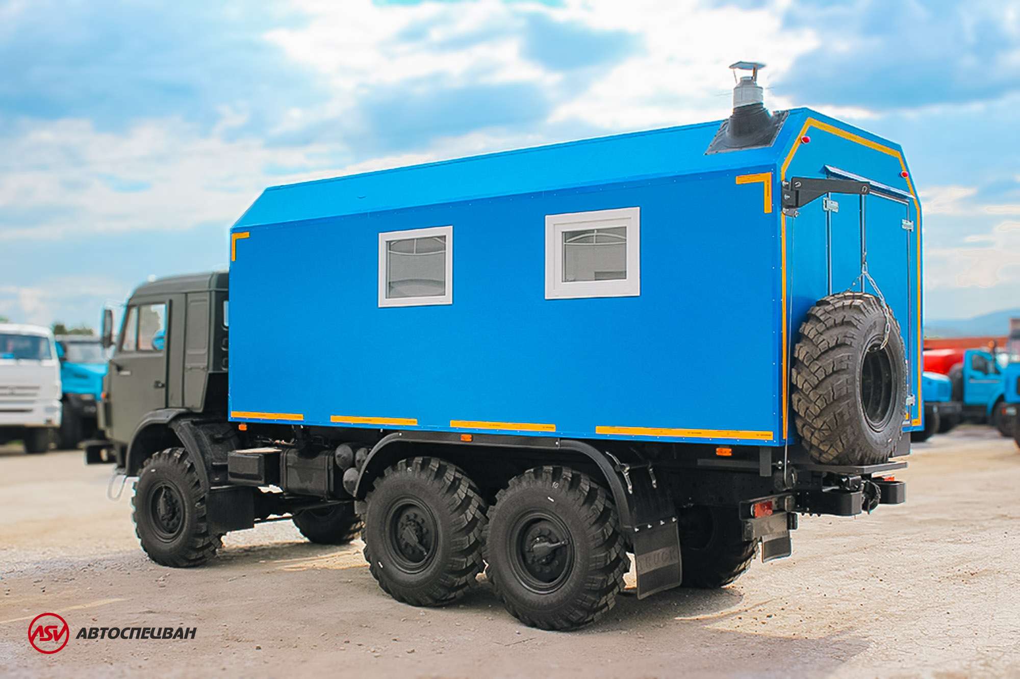 Транспортно бытовой автомобиль ТБМ на шасси КАМАЗ 4310 2