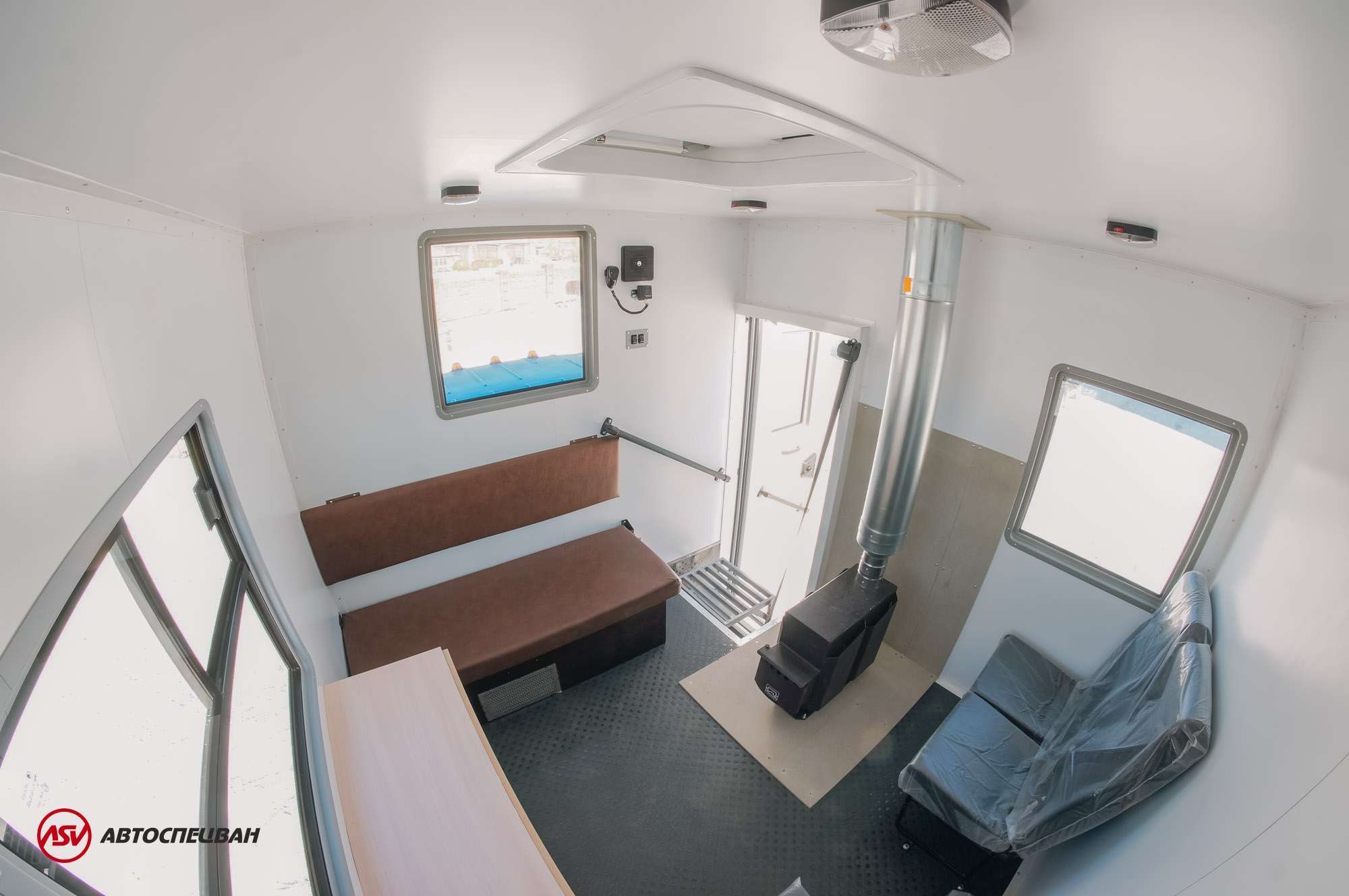 Транспортно-бытовой автомобиль ТБМ Урал 4320-1112-71М с бортовой платформой 2
