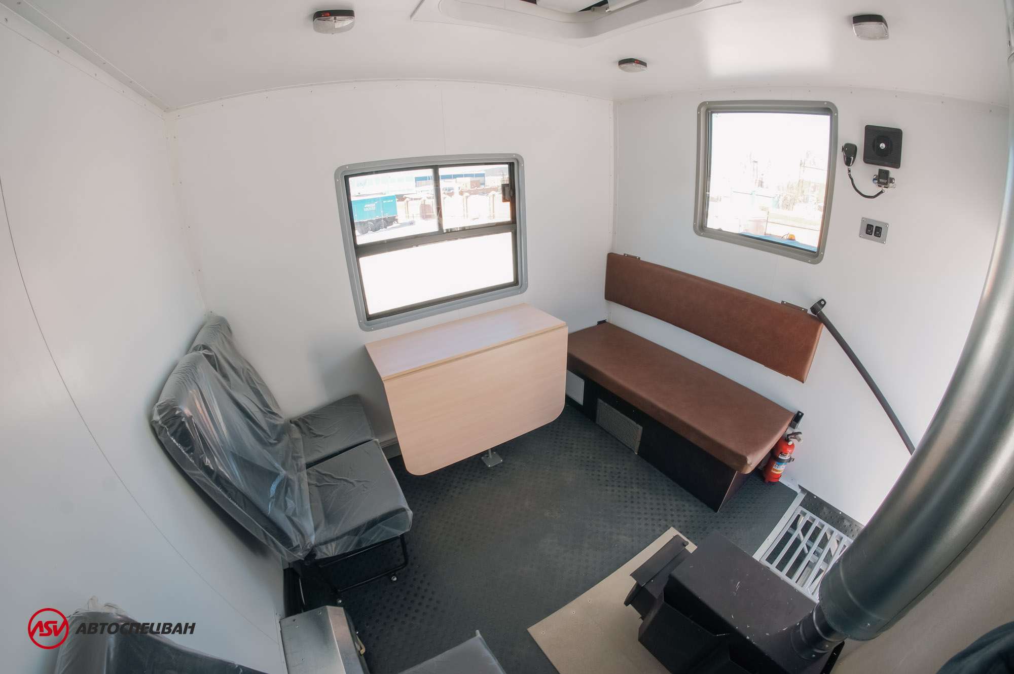 Транспортно-бытовой автомобиль ТБМ Урал 4320-1112-71М с бортовой платформой 4