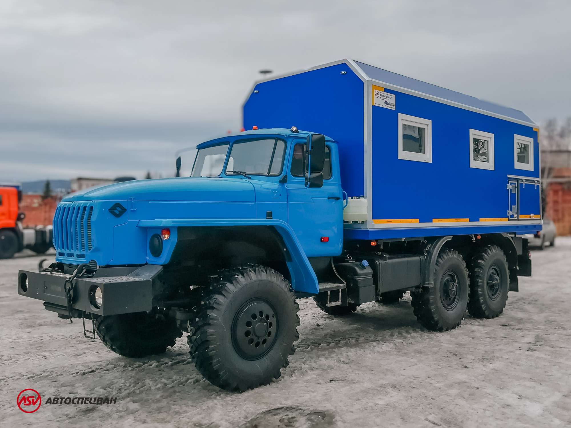 Транспортно-бытовой автомобиль ТБМ Урал 4320-1112-61 1