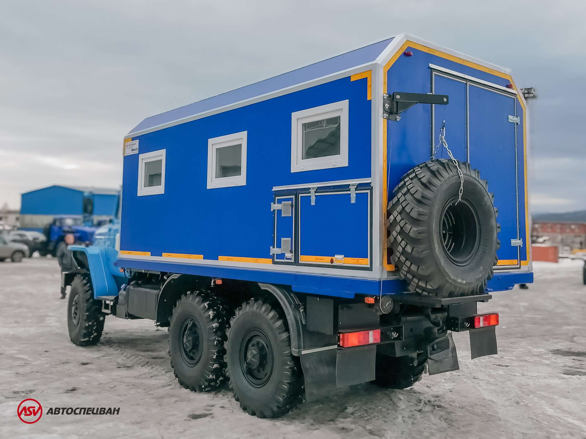 Транспортно-бытовой автомобиль ТБМ Урал 4320-1112-61 2