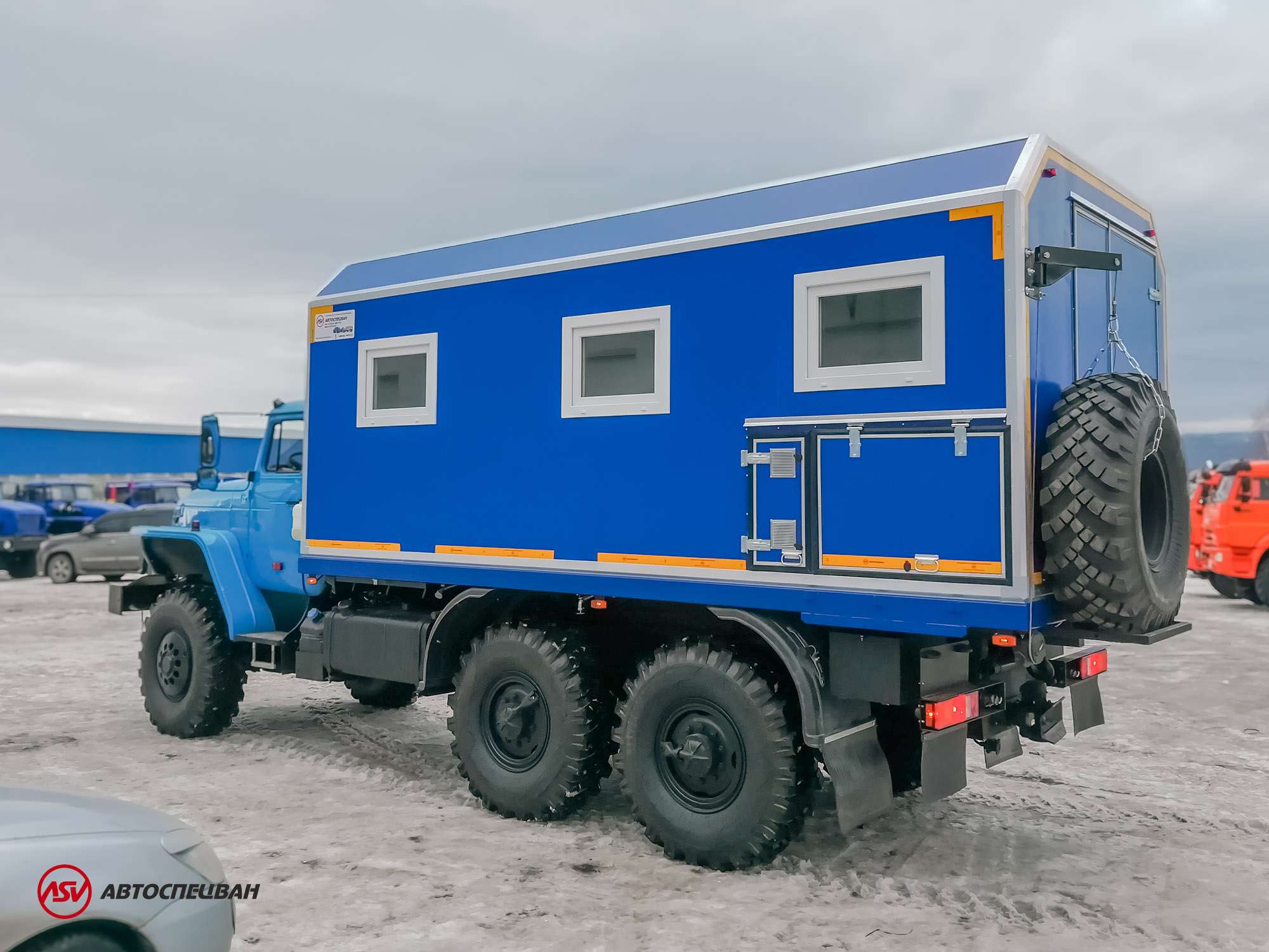 Транспортно-бытовой автомобиль ТБМ Урал 4320-1112-61 4