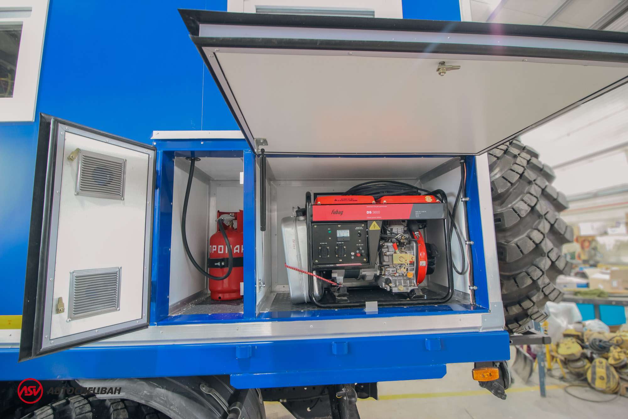 Транспортно-бытовой автомобиль ТБМ Урал 4320-1112-61 6